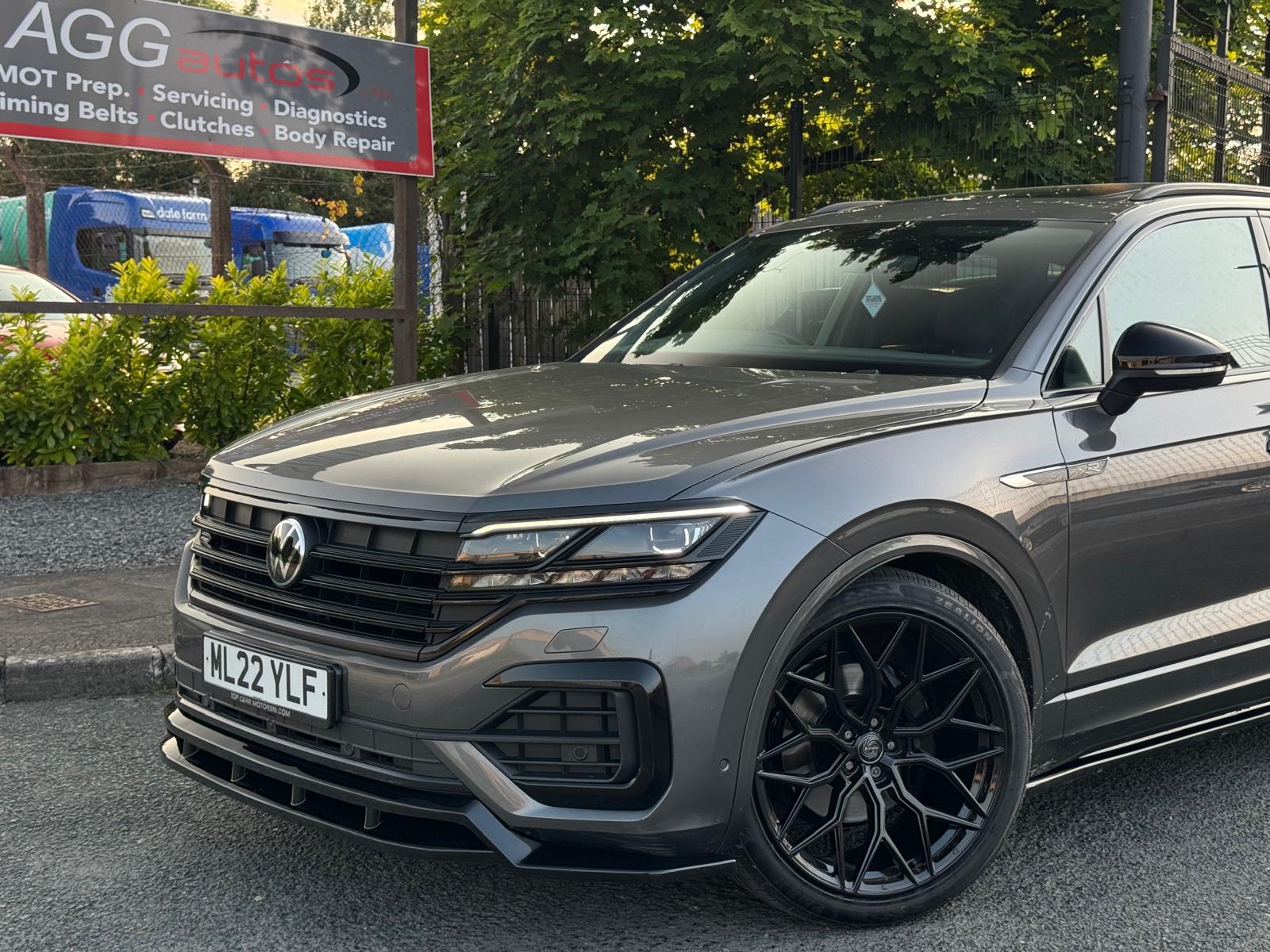 Volkswagen Touareg MK3 R Line 2018-2023 Full Bodykit Package - Gloss black