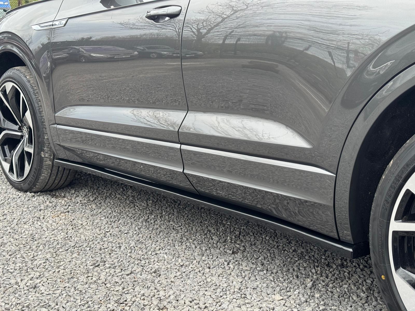 Volkswagen Touareg MK3 R Line 2018-2023 Full Bodykit Package - Gloss black