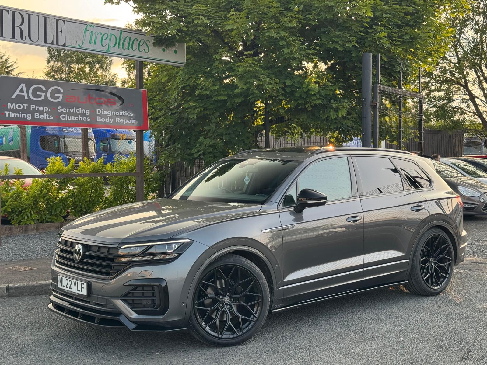 Volkswagen Touareg MK3 R Line 2018-2023 Full Bodykit Package - Gloss black
