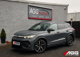 Volkswagen Tiguan Mk3 R Line 2024+ Front Splitter - Gloss black
